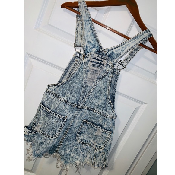 Destroyed Denim Short Overalls - Picture 4 of 4